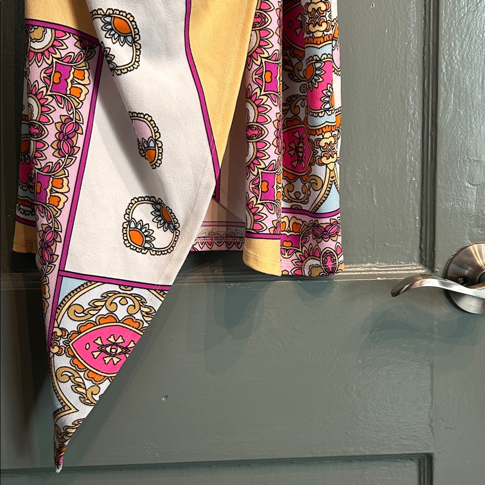 VINTAGE VENUS Asymmetrical Dress with Pink and Yellow Patterns - Picture 3 of 9